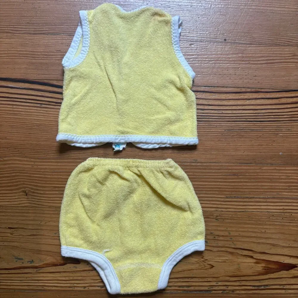 Vintage yellow white terry cloth‎ owl peek a boo snap vest shorts set SIZE 6-9M